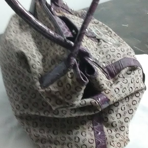 New Guess Bag - Picture 3 of 6